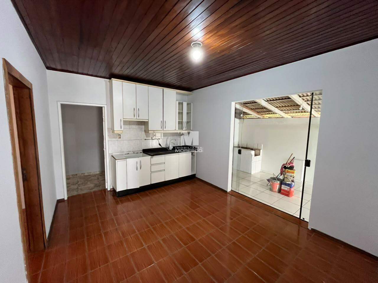 Casa para aluguel no bairro Santa Terezinha: 