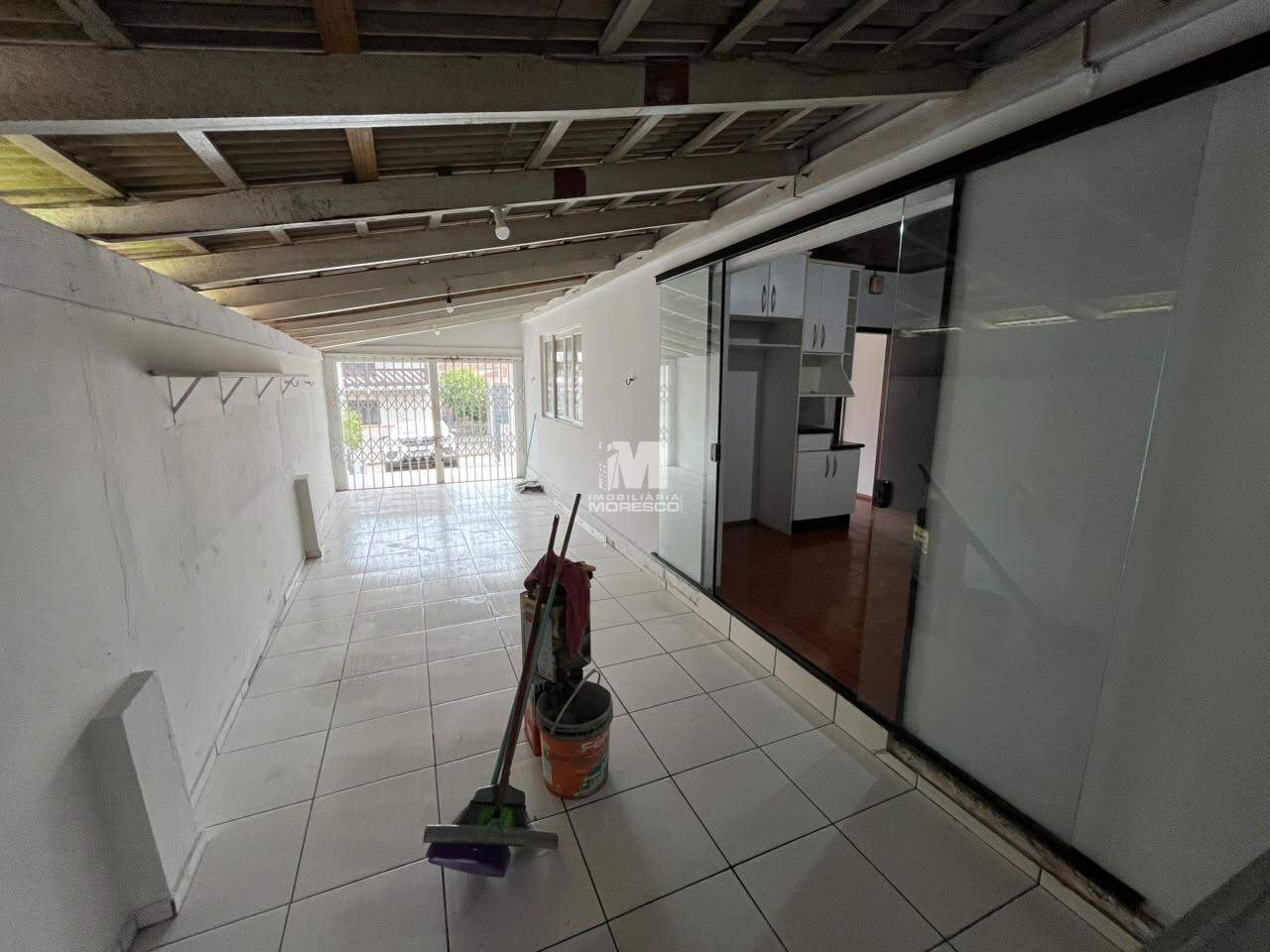 Casa para aluguel no bairro Santa Terezinha: 