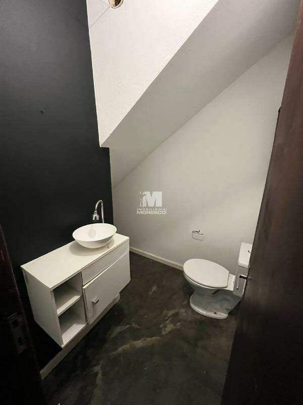 Casa para aluguel no bairro Santa Terezinha: 