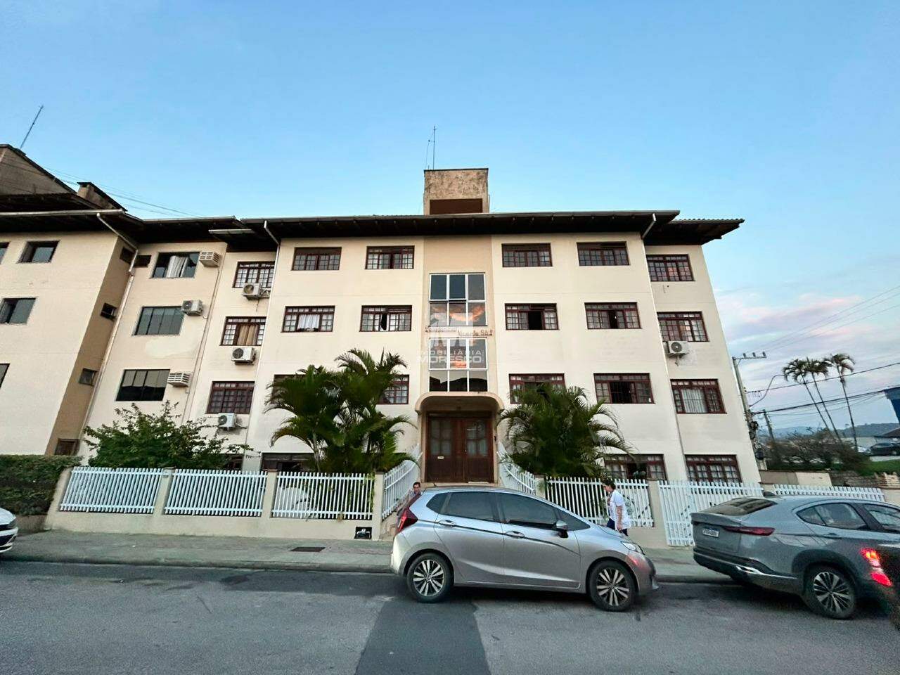 Apartamento para aluguel no bairro Centro I: 