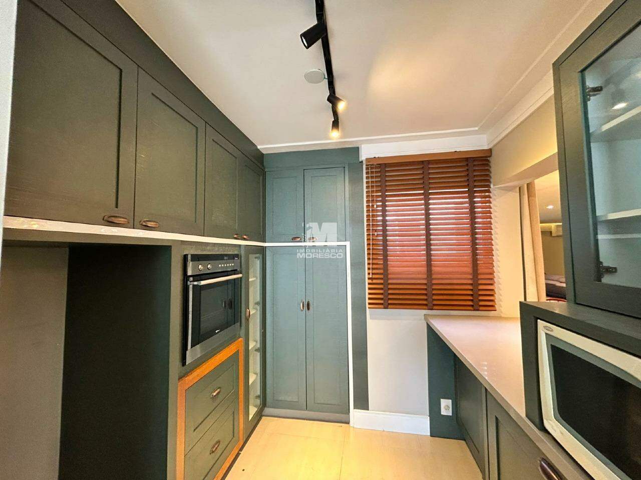Apartamento para aluguel no bairro Centro: