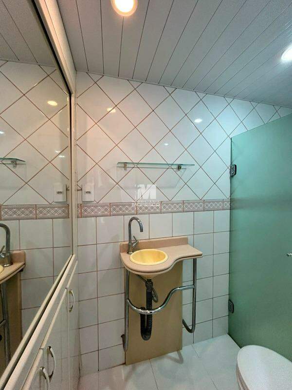 Apartamento para aluguel no bairro Centro: