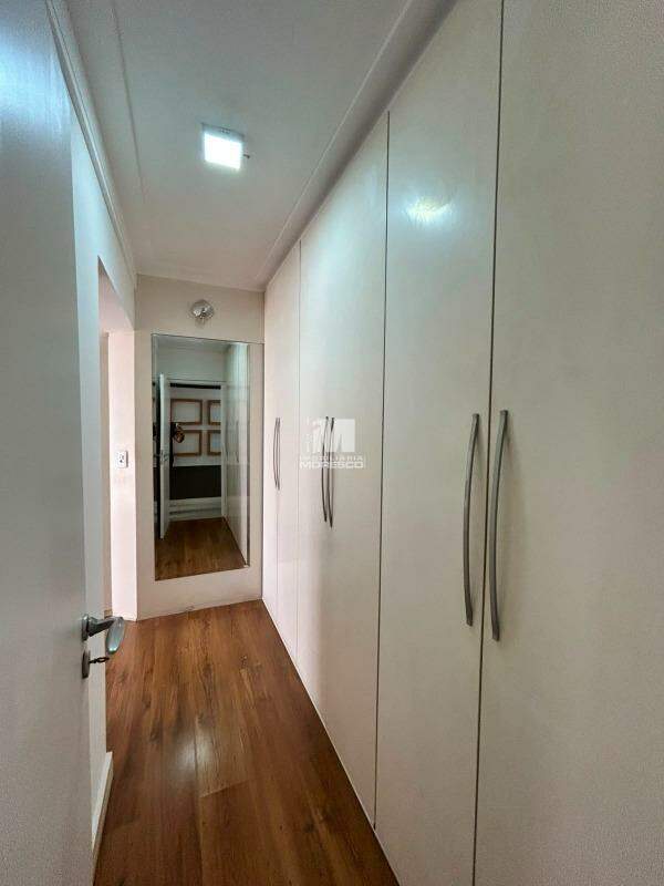 Apartamento para aluguel no bairro Centro: