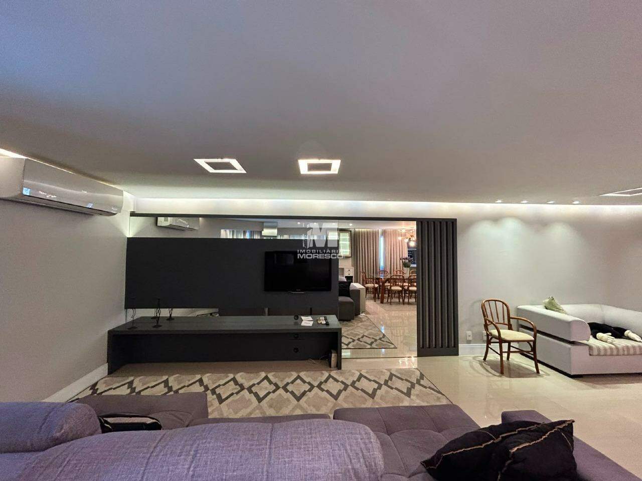 Apartamento para aluguel no bairro Centro: