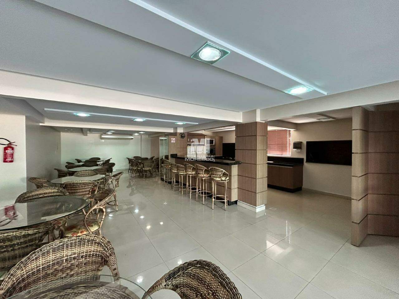 Apartamento para aluguel no bairro Centro:
