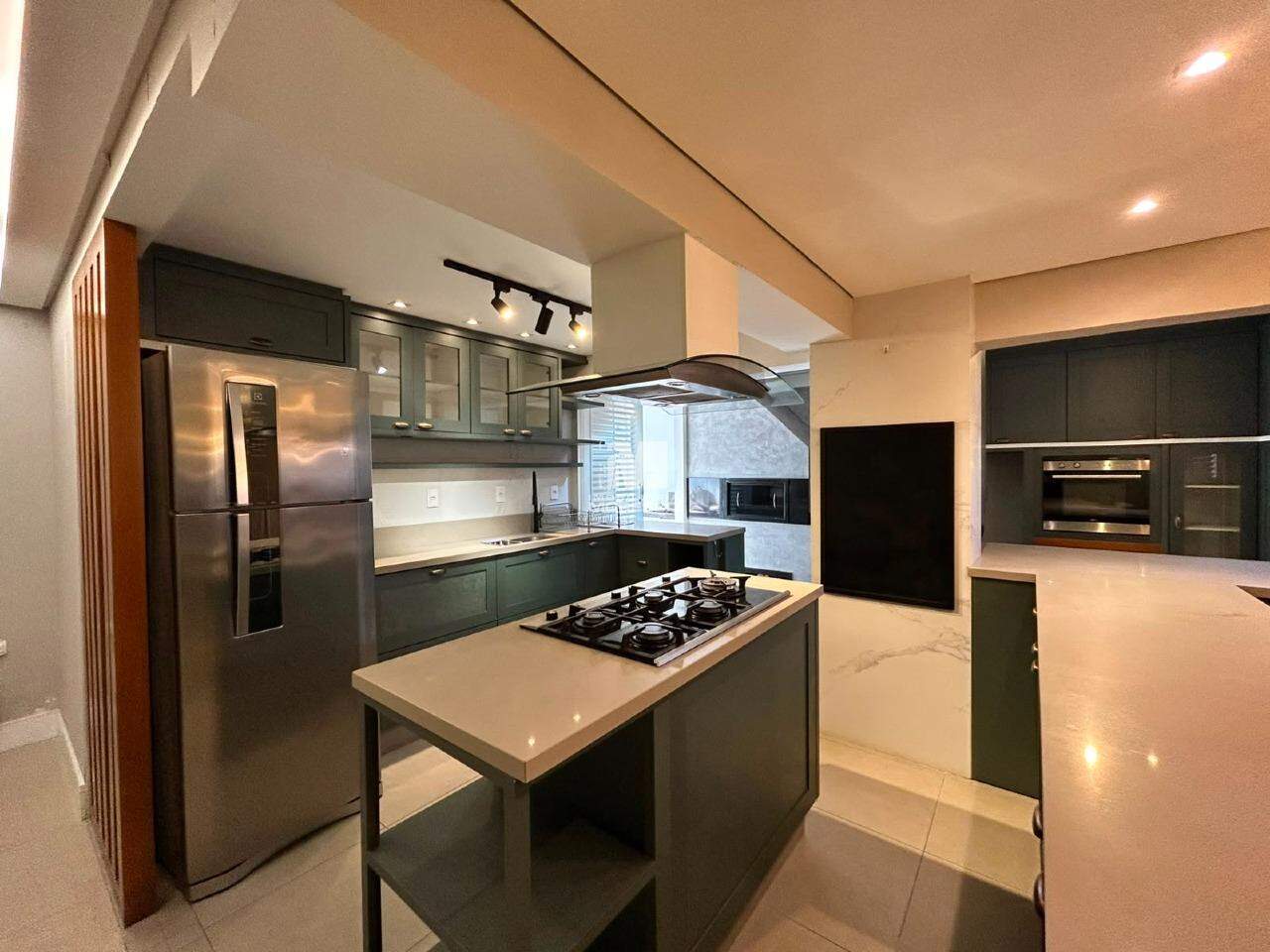 Apartamento para aluguel no bairro Centro: