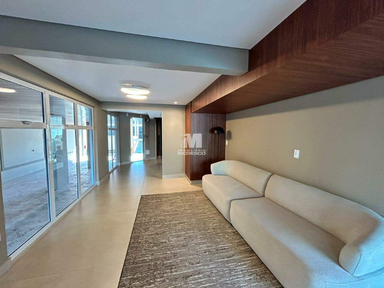 Apartamento para aluguel no bairro Centro: 