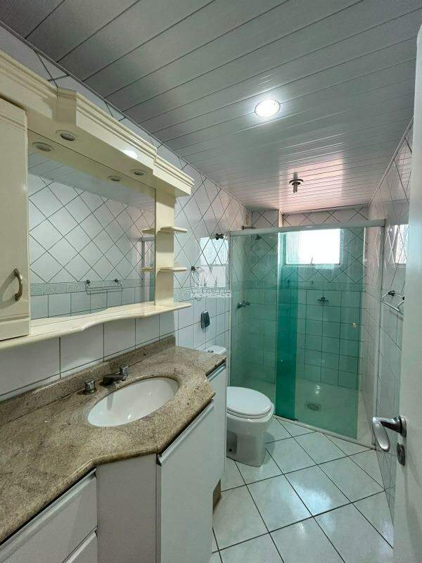 Apartamento para aluguel no bairro Centro: