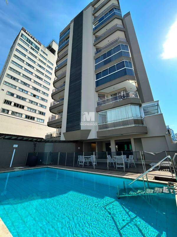 Apartamento para aluguel no bairro Centro: 
