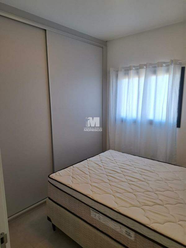 Flat para aluguel no bairro Santa Terezinha: 