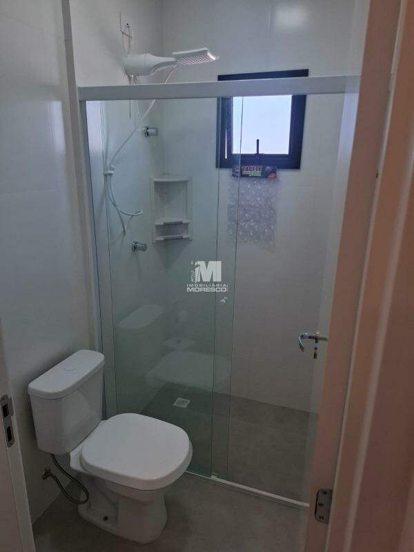 Flat para aluguel no bairro Santa Terezinha: 