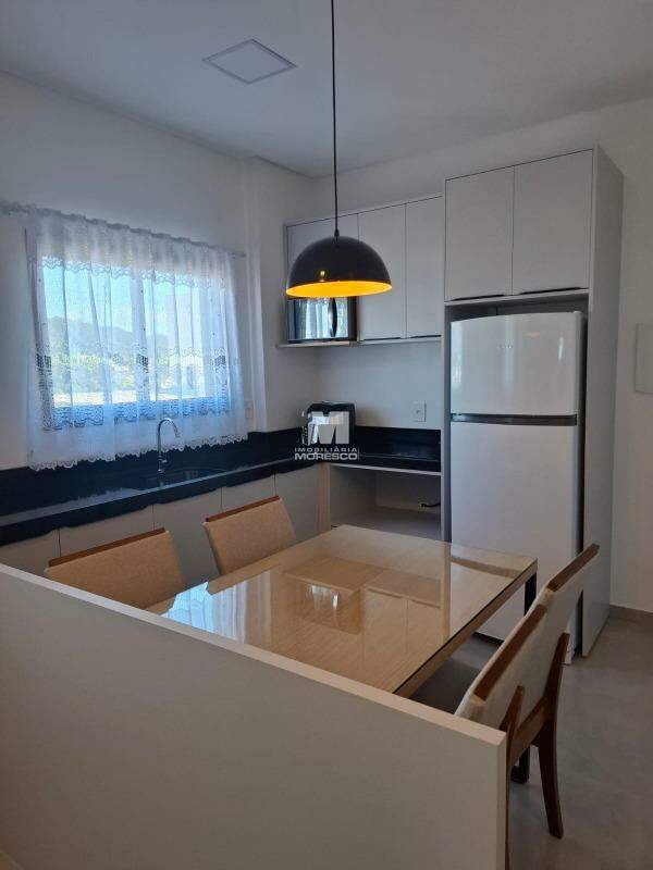 Flat para aluguel no bairro Santa Terezinha: 