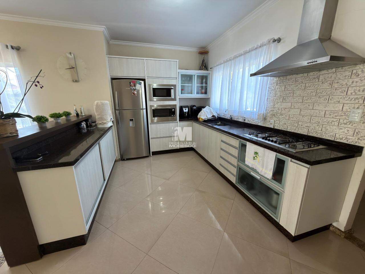 Casa para aluguel no bairro Souza Cruz: 