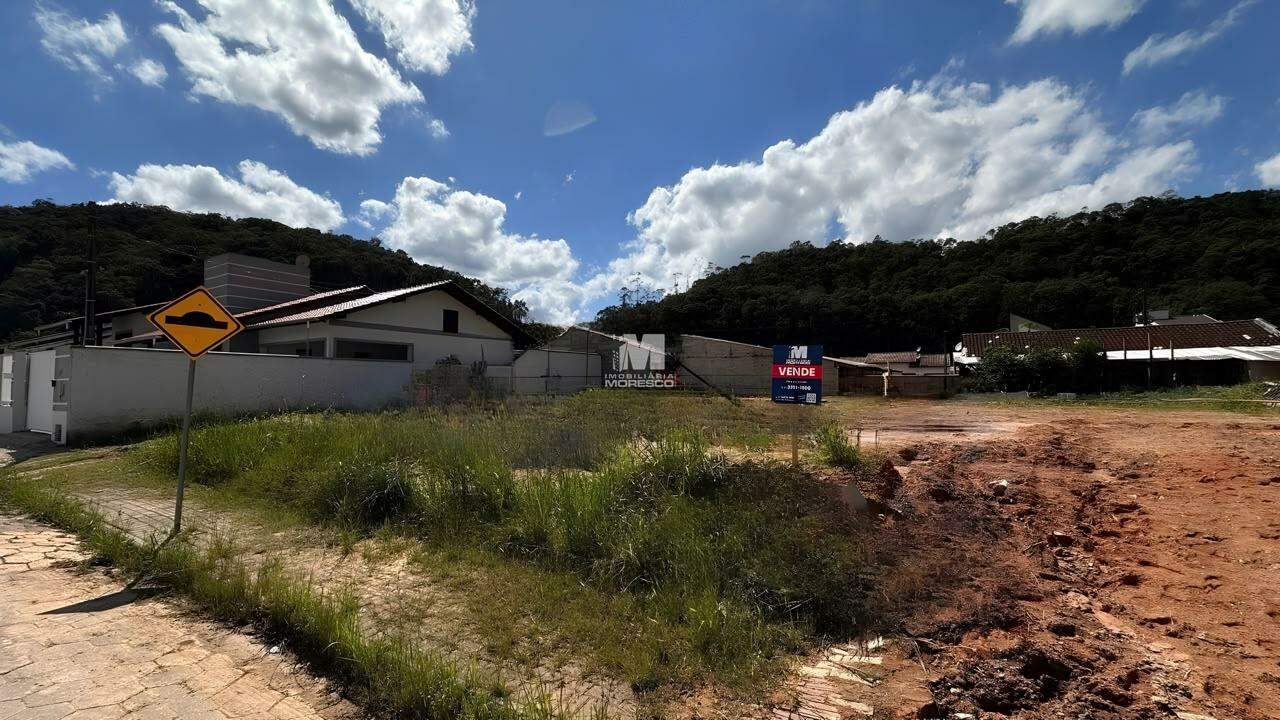 Terreno à venda no bairro Centro: 
