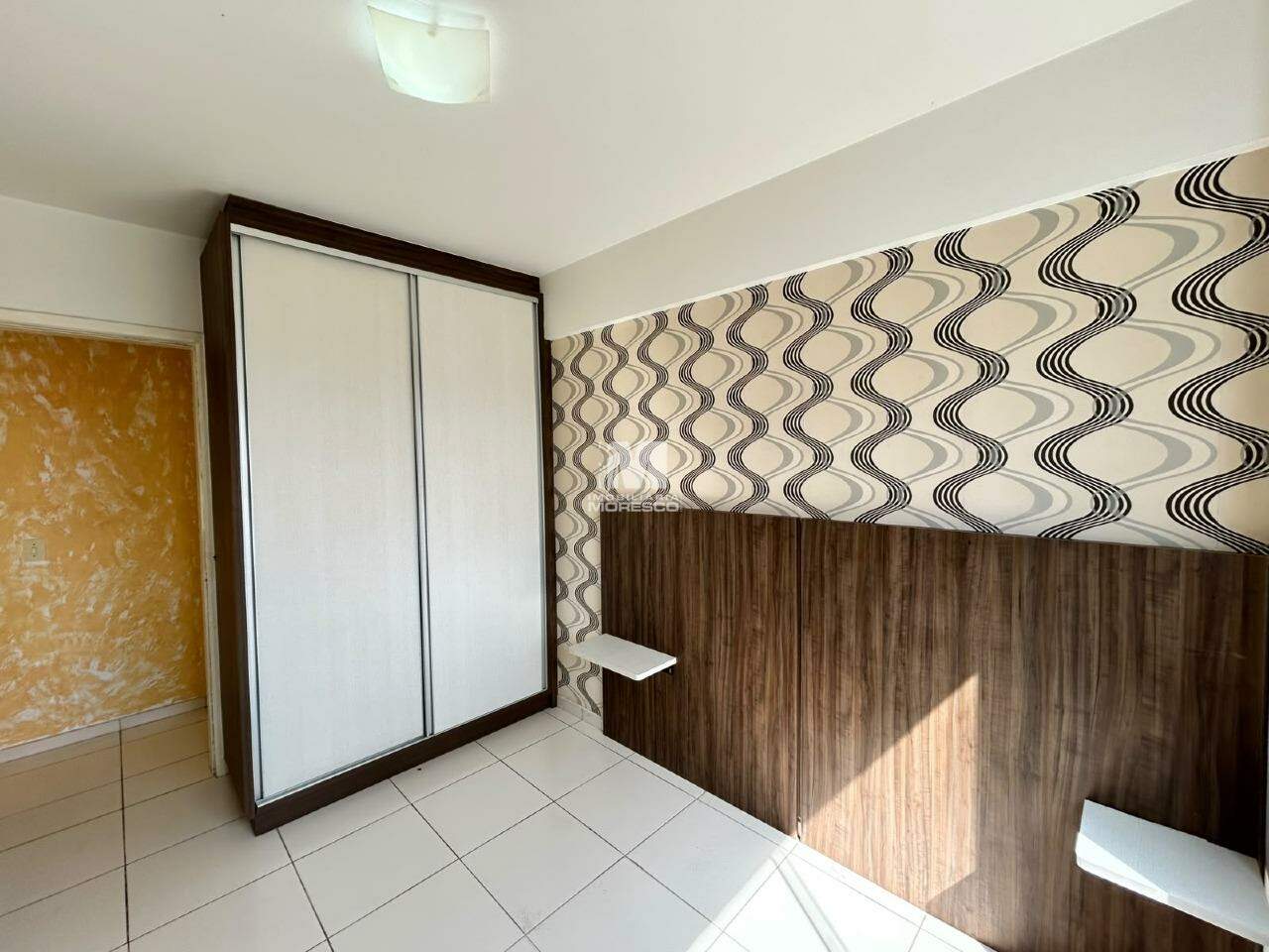 Apartamento para aluguel no bairro Centro: 