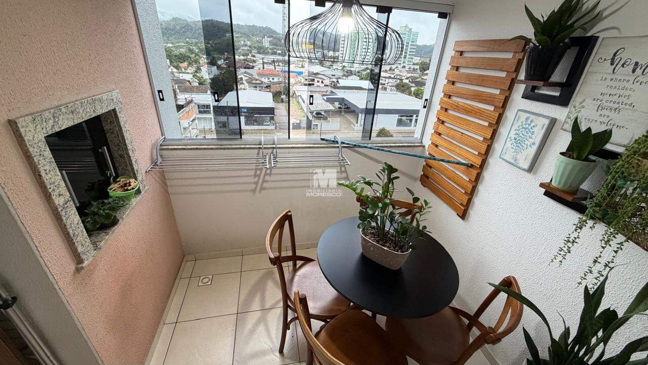 Apartamento à venda no bairro São Luiz: 
