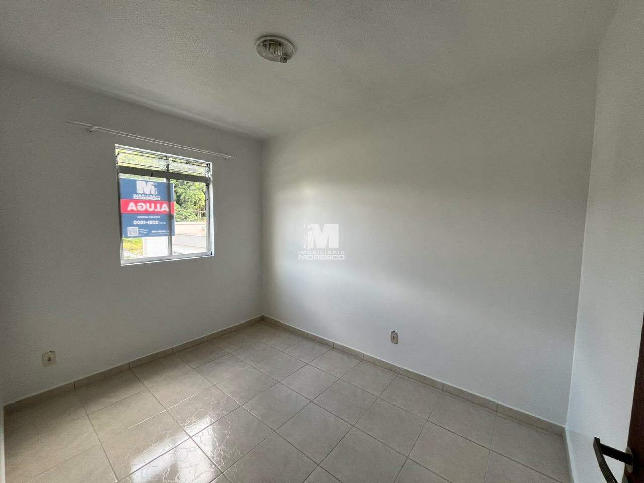 Apartamento para aluguel no bairro Souza Cruz: