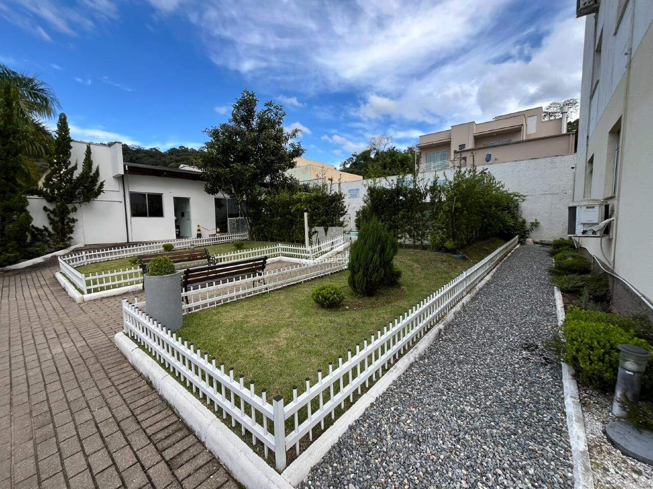 Apartamento para aluguel no bairro Souza Cruz: