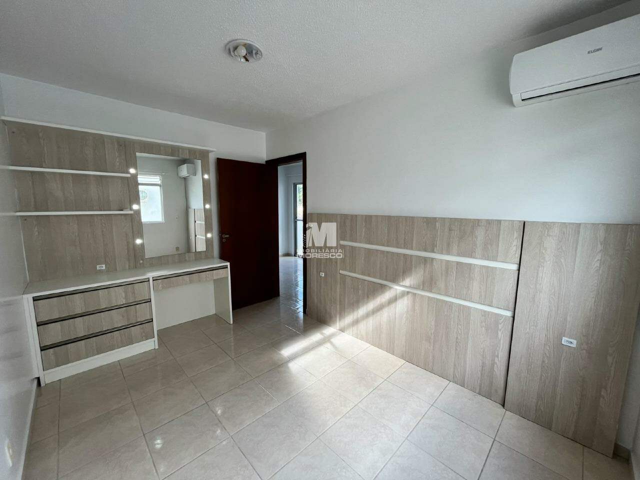 Apartamento para aluguel no bairro Souza Cruz: