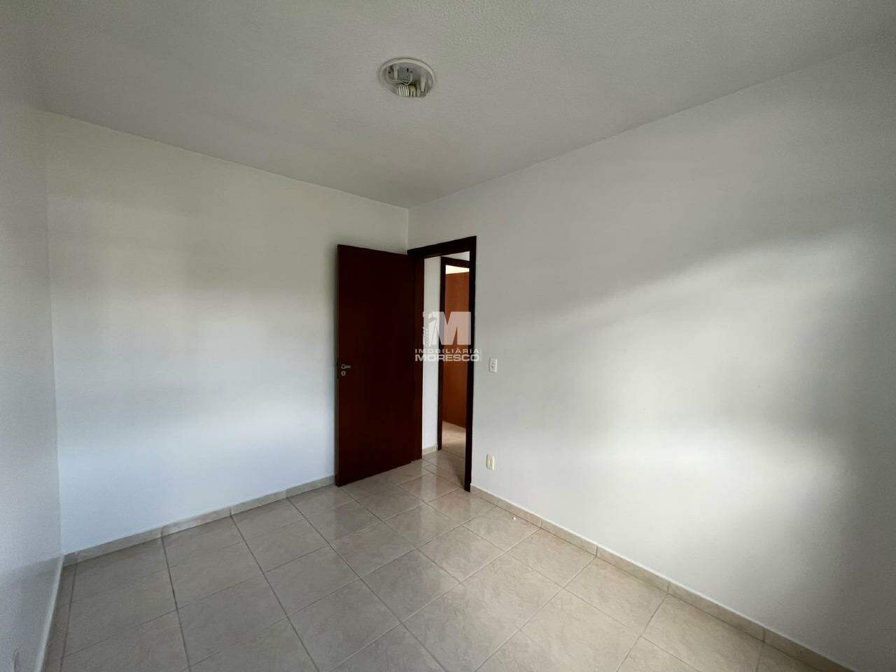 Apartamento para aluguel no bairro Souza Cruz: