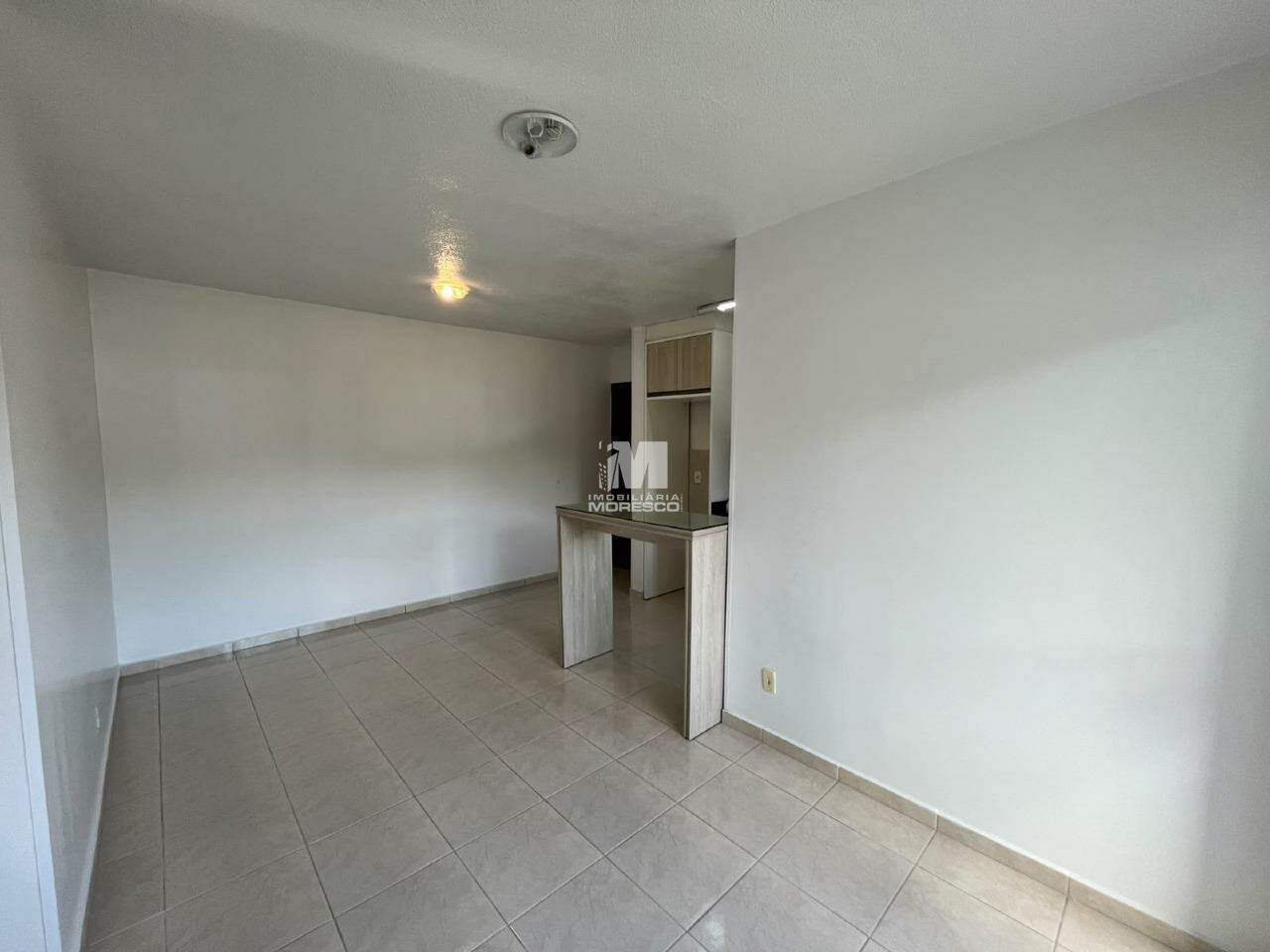 Apartamento para aluguel no bairro Souza Cruz: