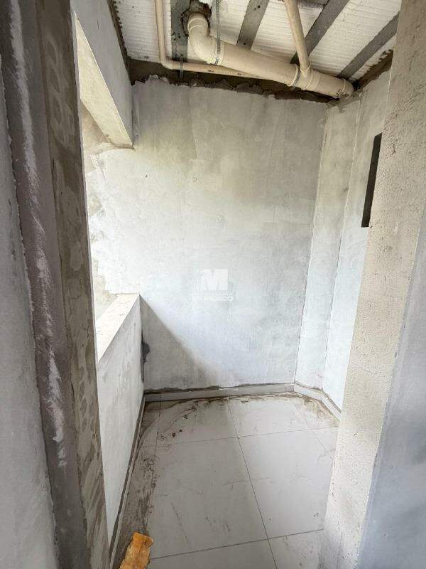 Casa à venda no bairro Ponta Russa: 