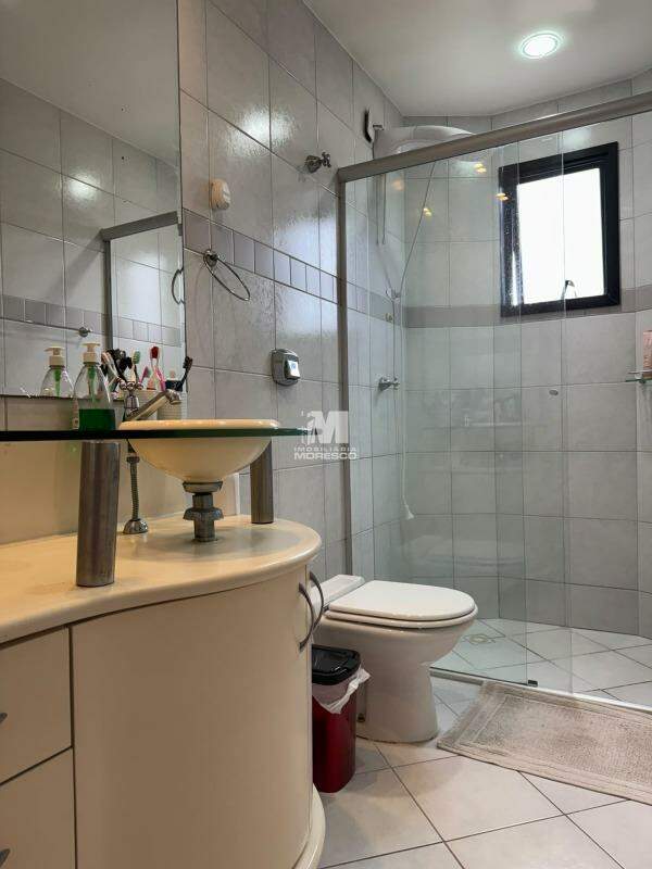 Apartamento à venda no bairro Centro: 