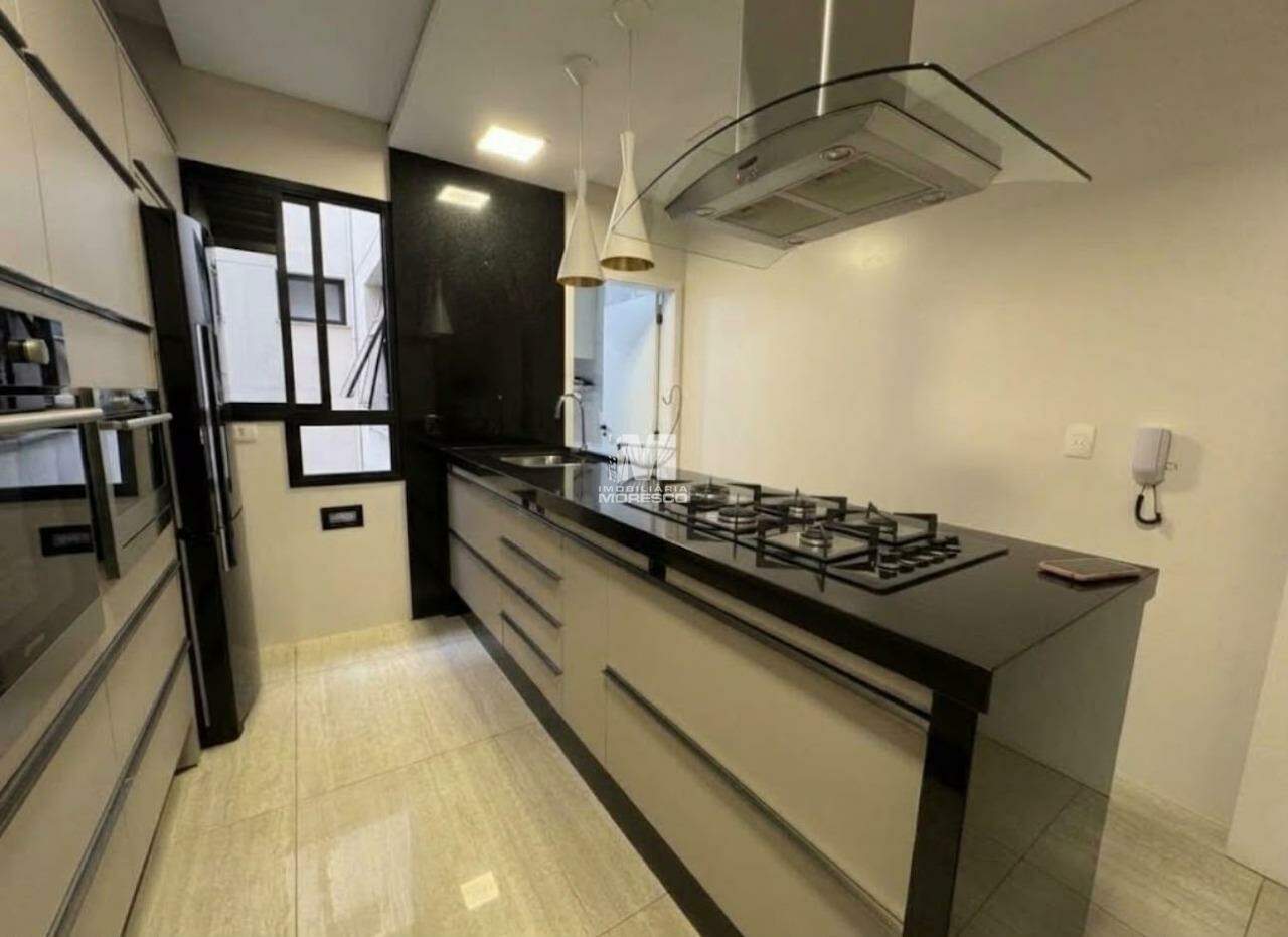 Apartamento à venda no bairro Centro: 