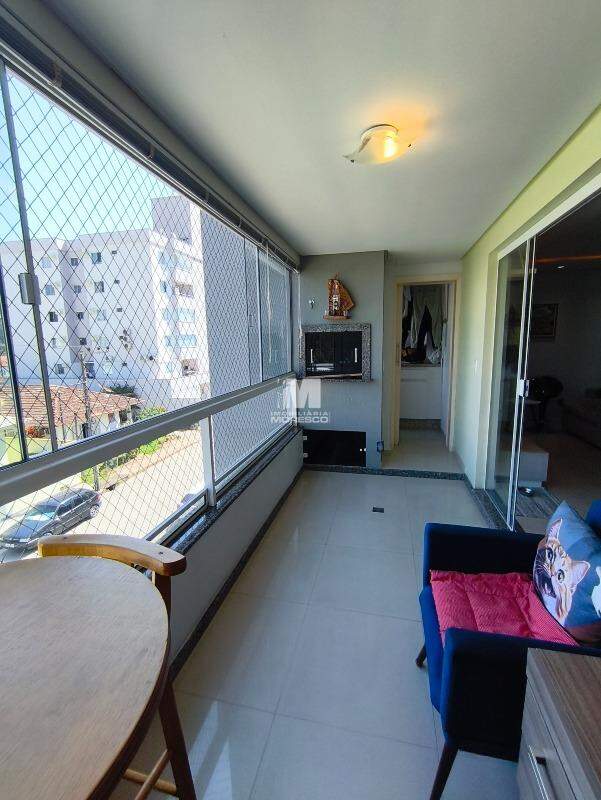 Apartamento à venda no bairro Santa Terezinha: