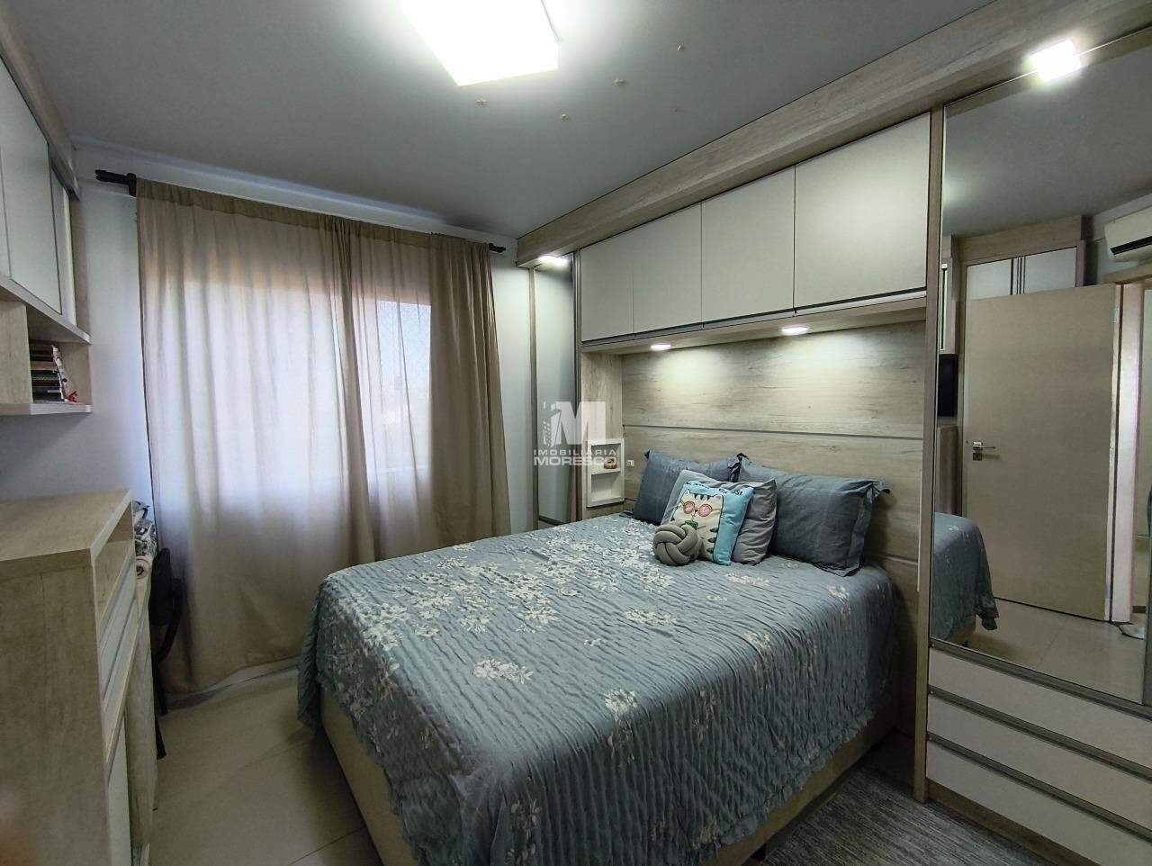 Apartamento à venda no bairro Santa Terezinha: