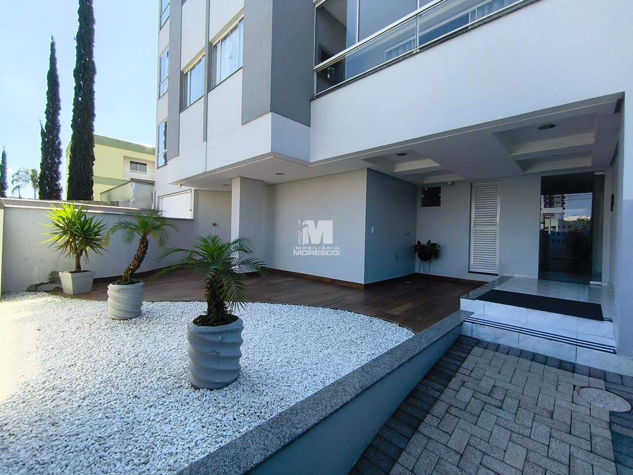 Apartamento à venda no bairro Santa Terezinha: 