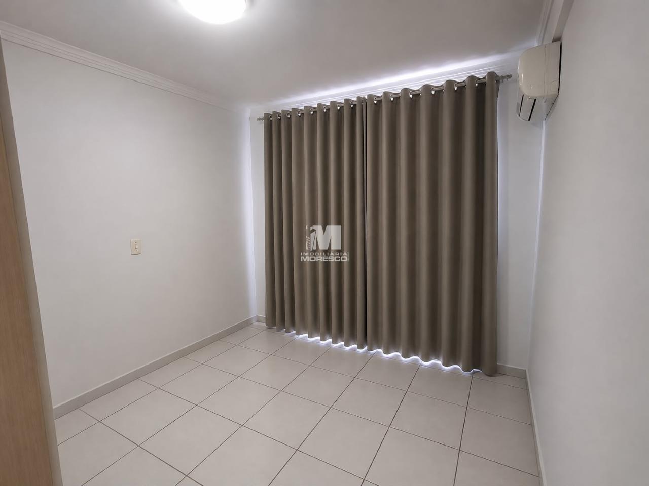 Apartamento para aluguel no bairro Centro: 