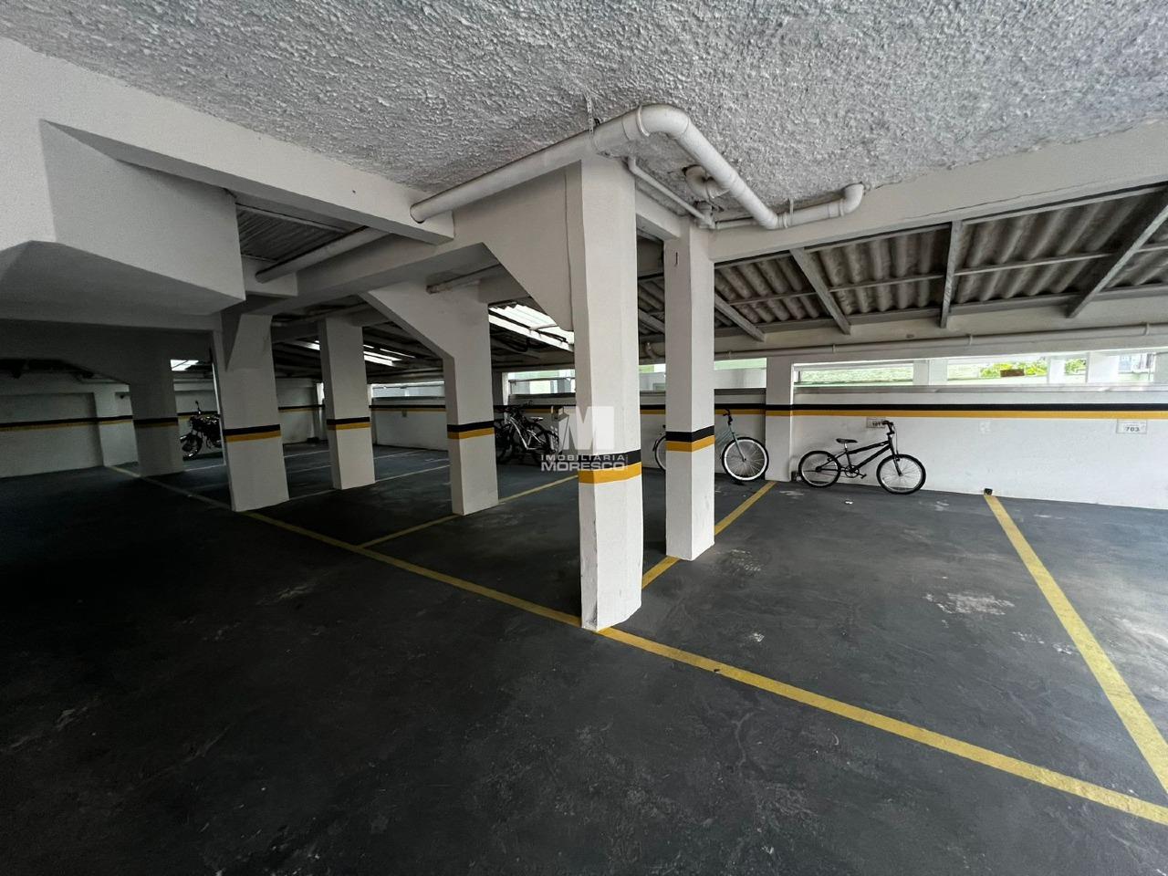 Apartamento para aluguel no bairro Centro: 