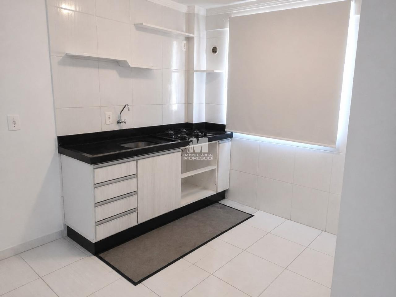 Apartamento para aluguel no bairro Centro: 