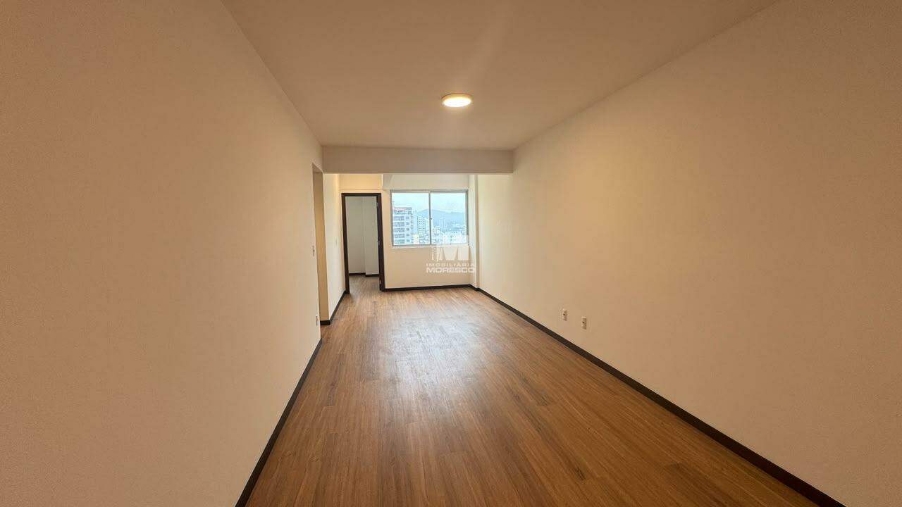 Apartamento à venda no bairro Centro I: 