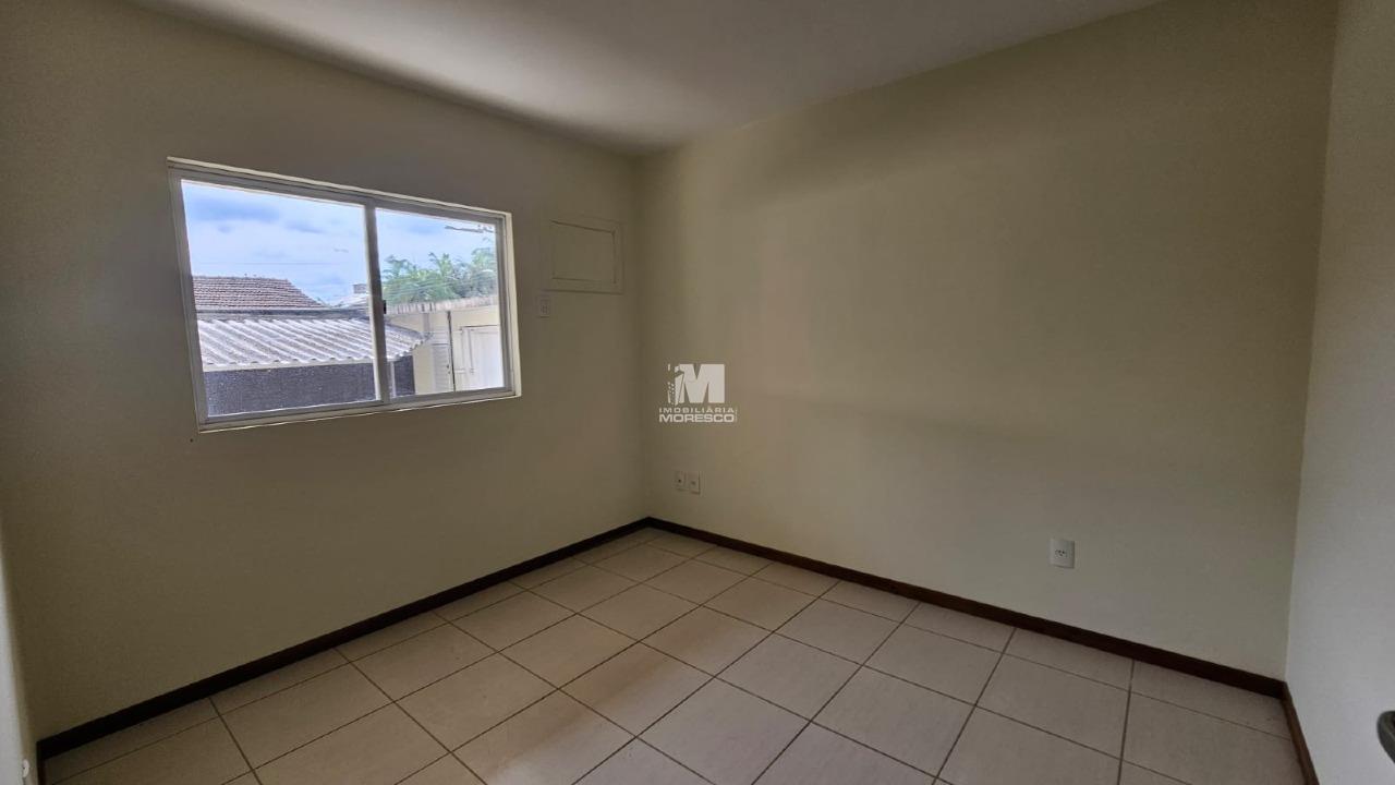 Apartamento à venda no bairro Santa Terezinha: