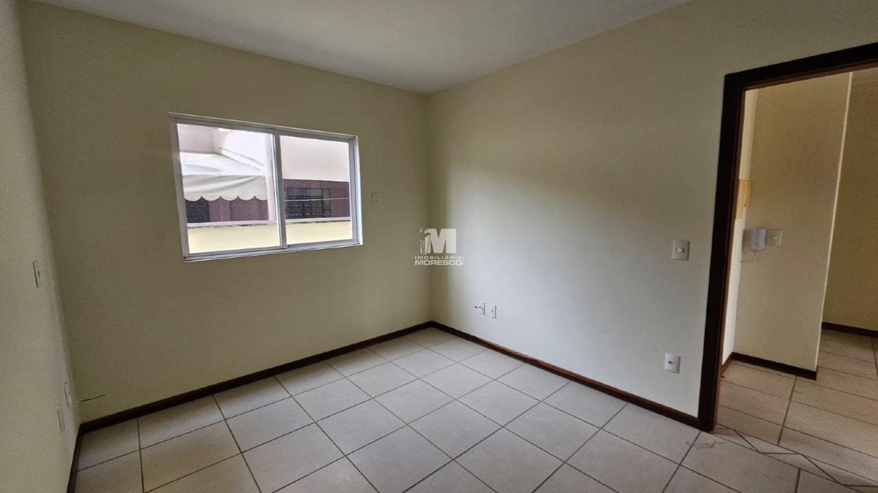 Apartamento à venda no bairro Santa Terezinha: