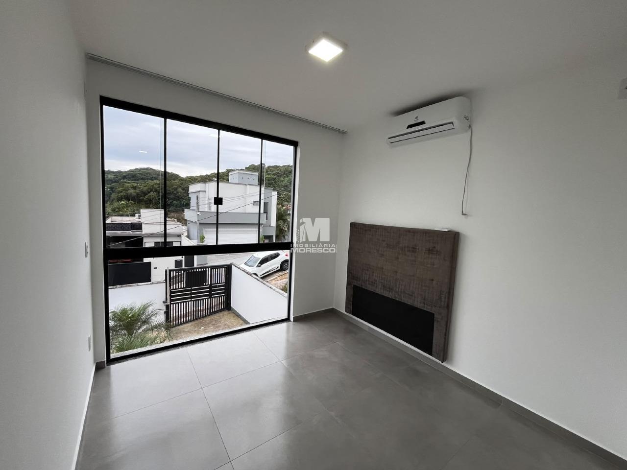 Casa para aluguel no bairro Guarani: 
