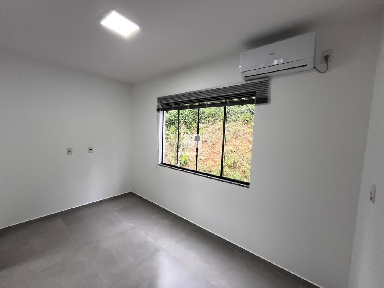 Casa para aluguel no bairro Guarani: 