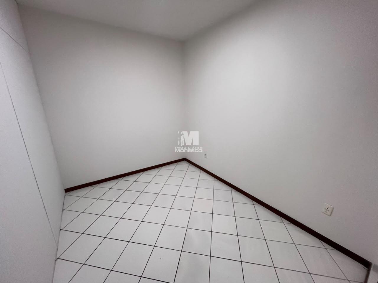 Apartamento para aluguel no bairro Centro: