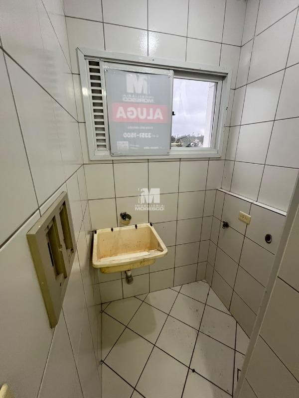 Apartamento para aluguel no bairro Centro:
