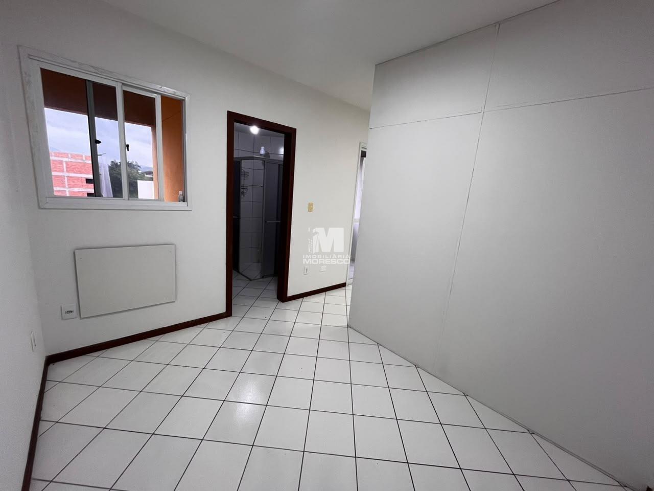 Apartamento para aluguel no bairro Centro: