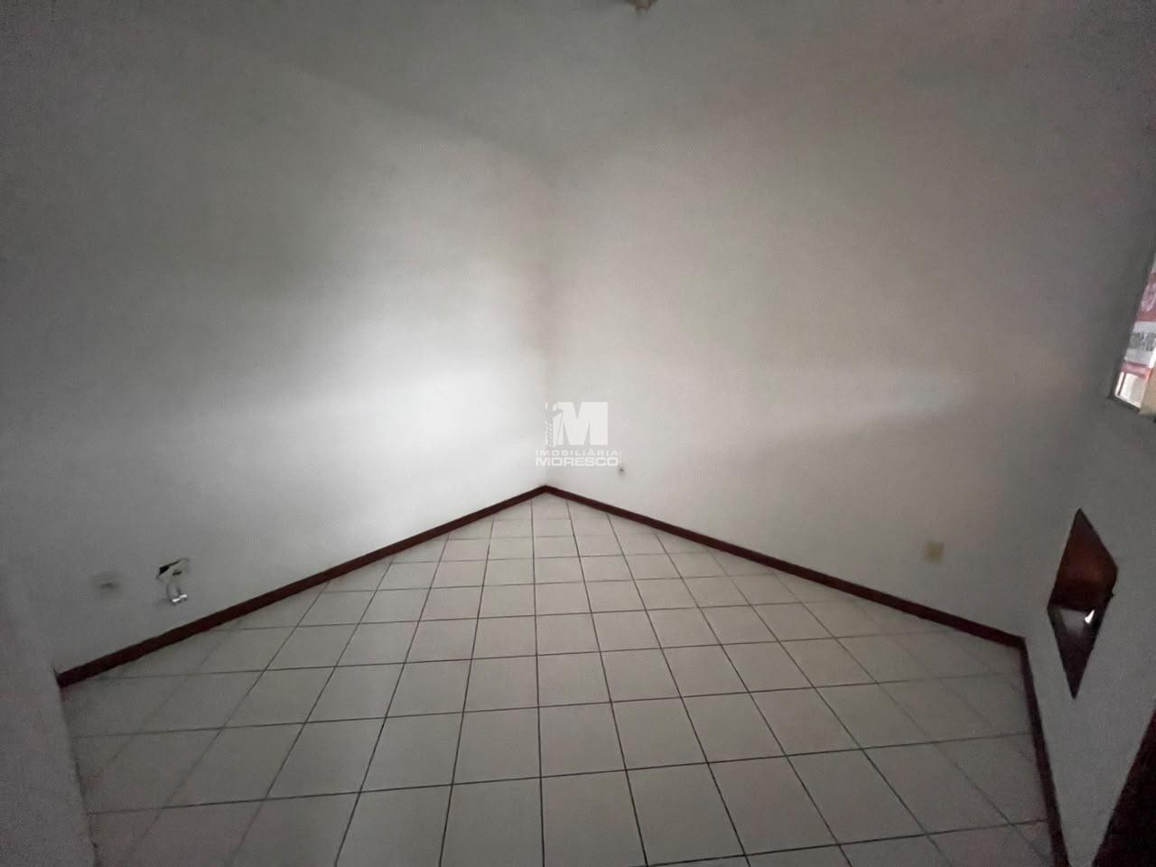 Apartamento para aluguel no bairro Centro: