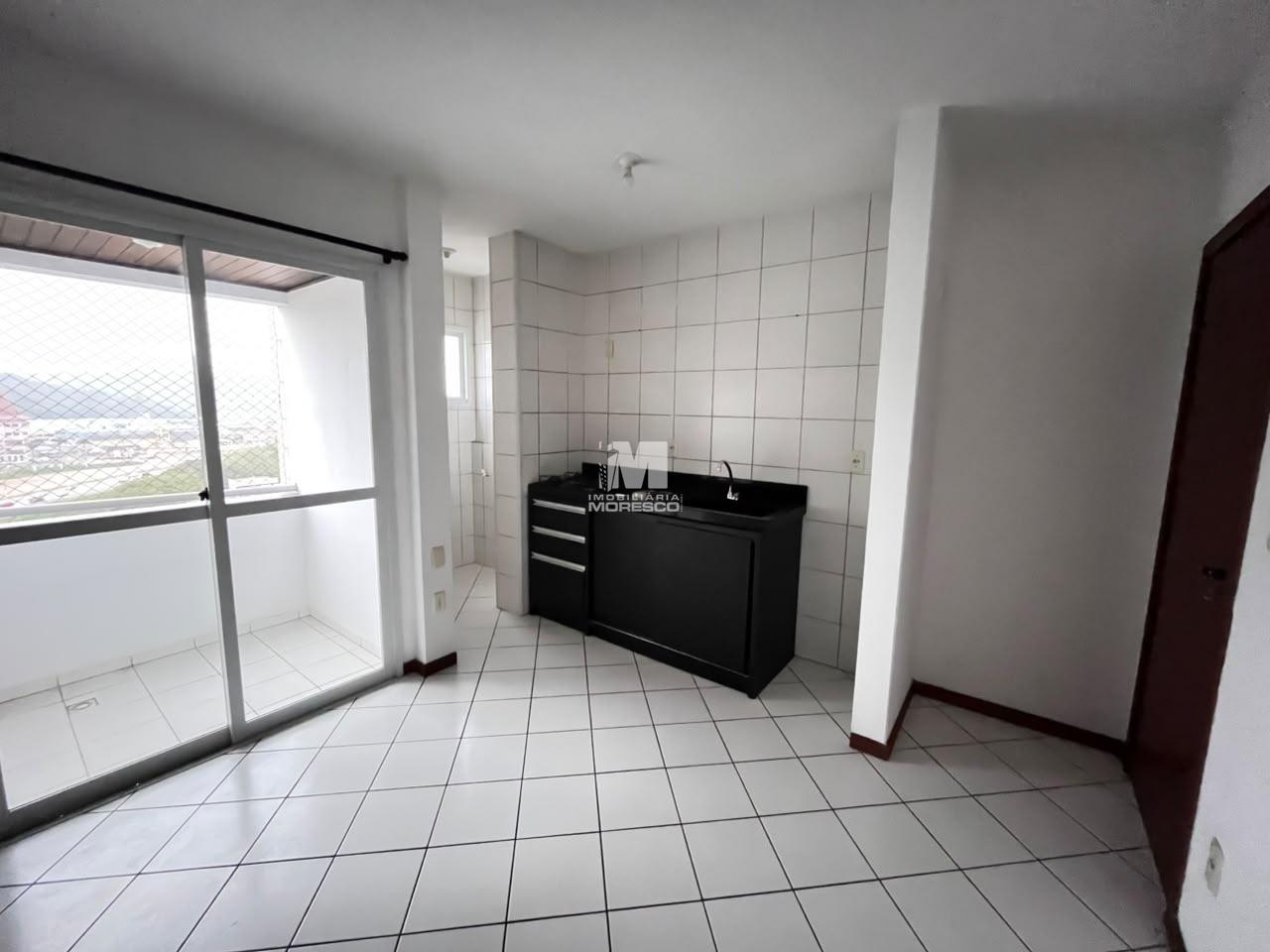 Apartamento para aluguel no bairro Centro: