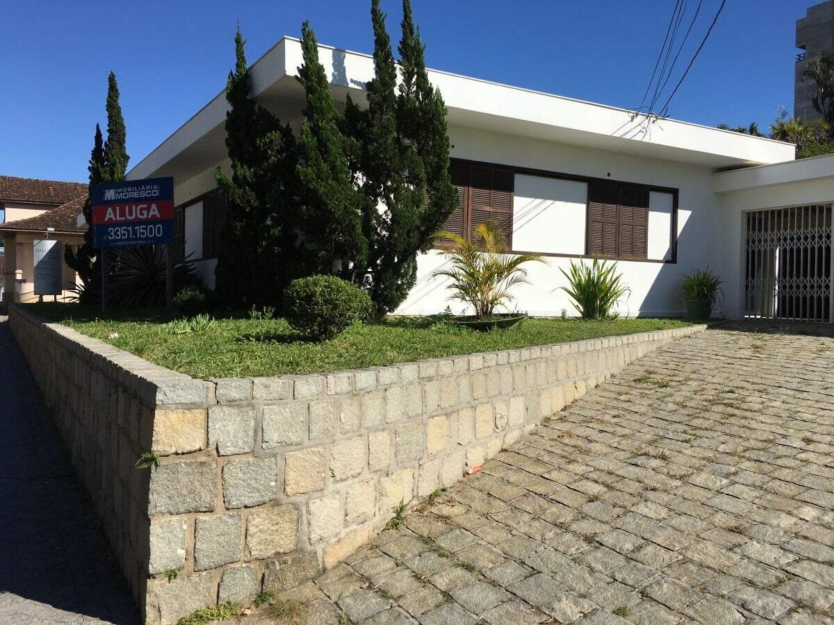 Sala Comercial de 4 quartos, 370m² no bairro Azambuja, em Brusque | Eu Corretor