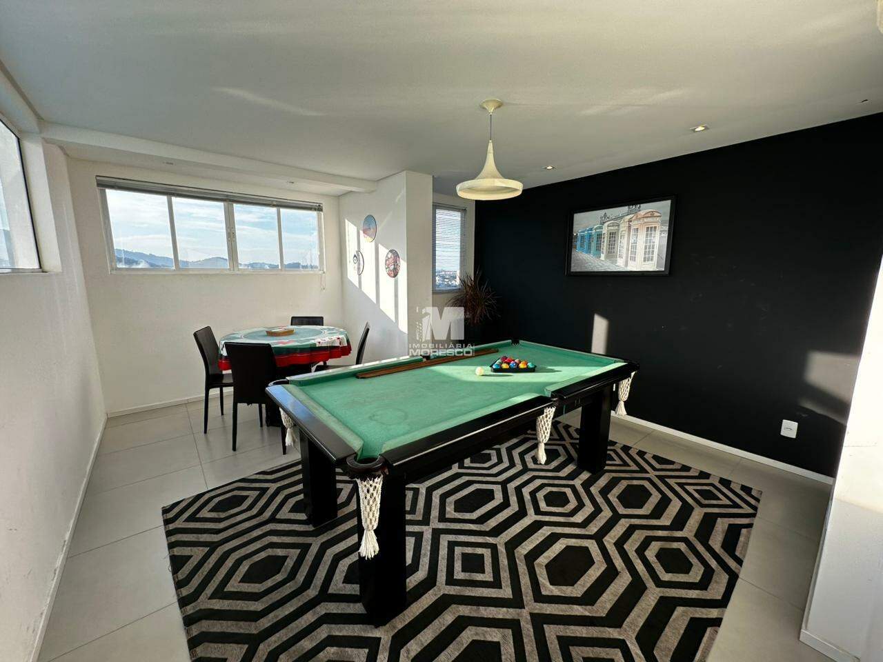 Flat para aluguel no bairro Santa Terezinha: 