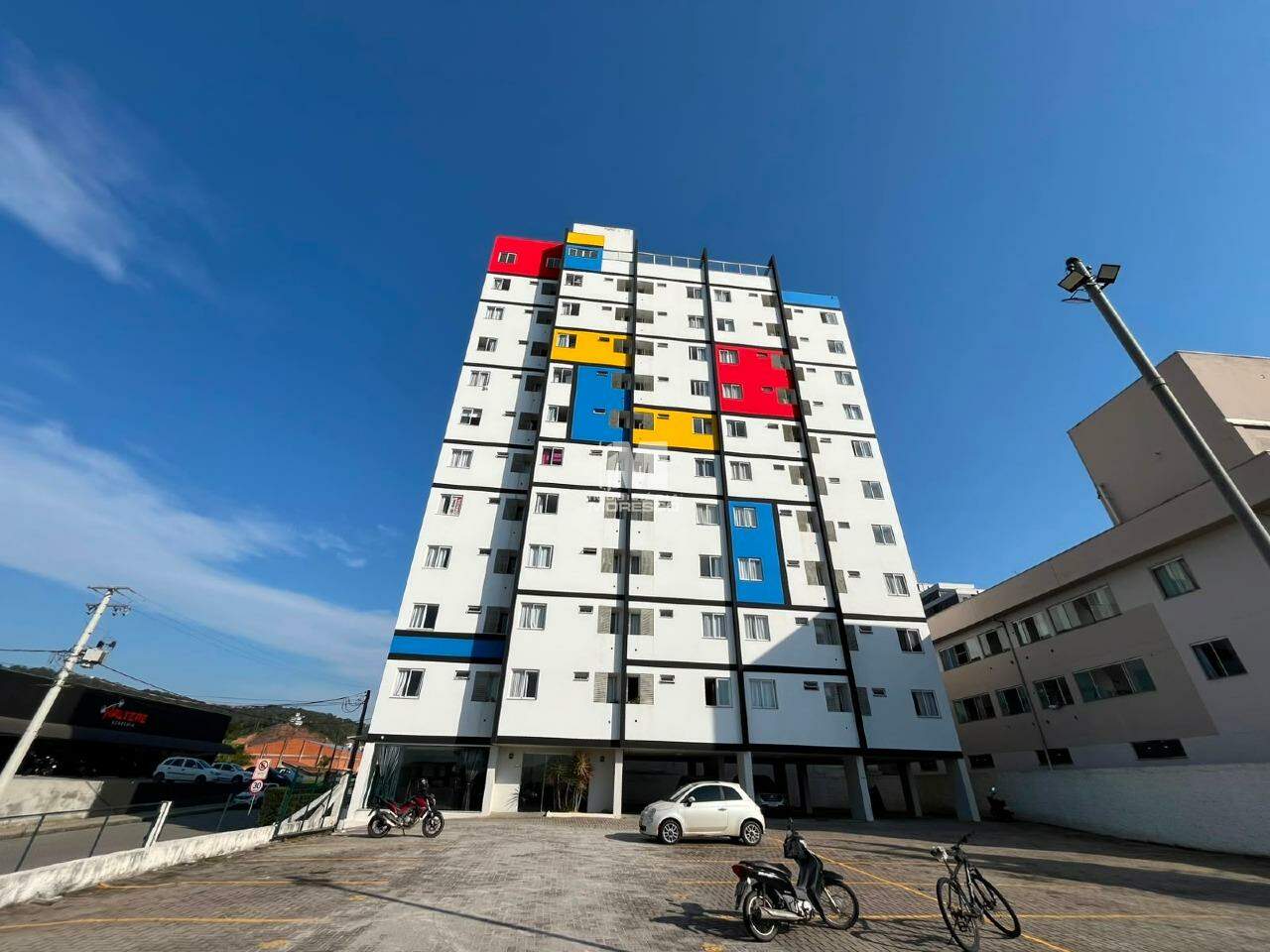 Flat para aluguel no bairro Santa Terezinha: 