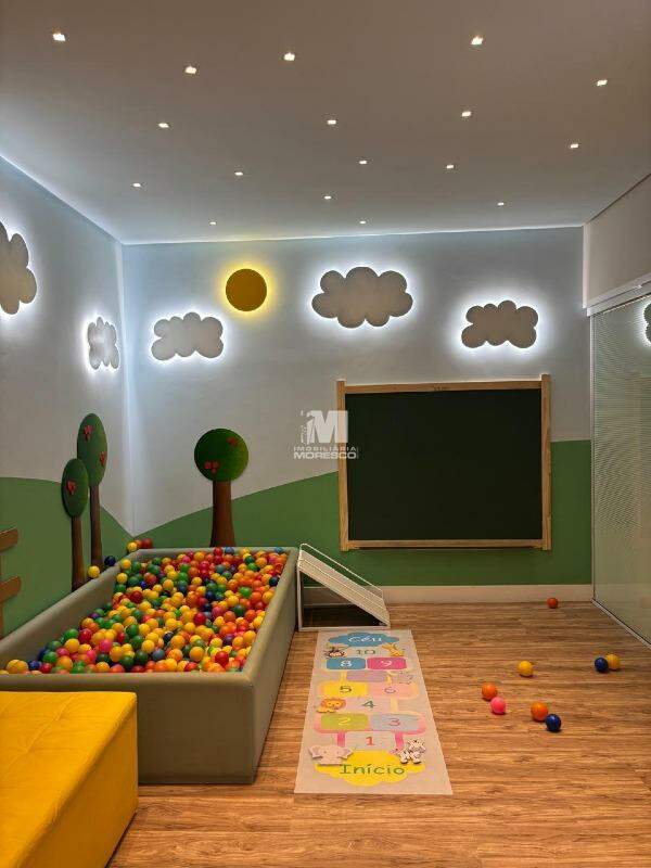 Apartamento à venda no bairro Centro: