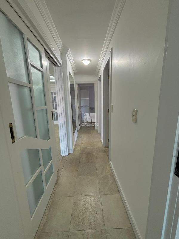 Apartamento à venda no bairro Centro: