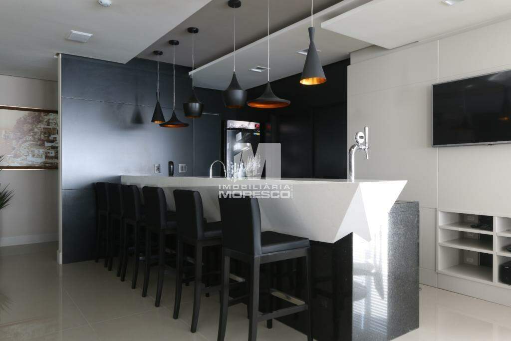 Apartamento à venda no bairro Centro: 